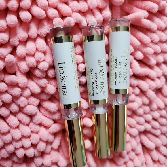 Lipsense Ooops! REMOVER - Picture 3 of 4